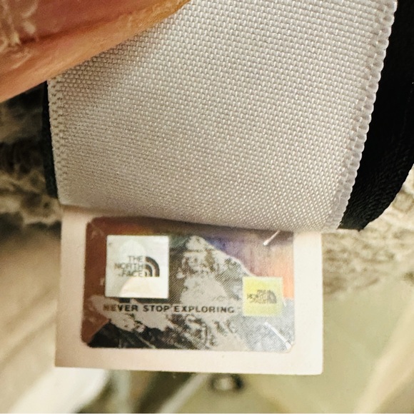 The North Face Men’s Campshire Pullover Fleece - Picture 11 of 11